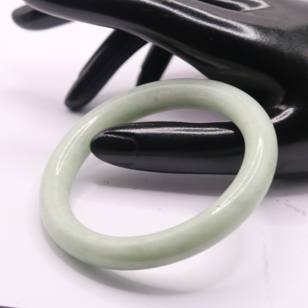Vintage Chinese Green Jade Bangle Bracelet